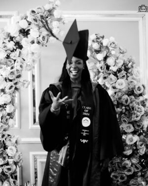 Yvonne Cherrie Instagram - Nelson Mandela once said, “Education is the most powerful weapon you can use to change the world”. 🎓🤍

Even in the bible Proverbs 4:13, it is written, “Mkamate sana elimu, usimwache aende zake; Mshike, maana yeye ni uzima wako.” 

Hongera mama kenzo, Umeweza! 🤍🎓 @monalisatz
