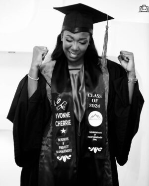 Yvonne Cherrie Instagram - Nelson Mandela once said, “Education is the most powerful weapon you can use to change the world”. 🎓🤍

Even in the bible Proverbs 4:13, it is written, “Mkamate sana elimu, usimwache aende zake; Mshike, maana yeye ni uzima wako.” 

Hongera mama kenzo, Umeweza! 🤍🎓 @monalisatz