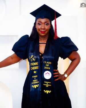 Yvonne Cherrie Instagram - Walisema nimeshazeeka kwanini nirudi shule? Kufanya nini? Na wengine walinicheka sana kuniona naingia darasani na hawakuamini kwenye dhana ya kuanza upya. But today, I proudly graduate in Business and Project Management as the eldest in my class na NIMEBUTUA hasa ( BEST PERFORMING GRADUANT). Huu ni ushuhuda wa uvumillivu, ujasiri na uthubutu. This MILESTONE proves it’s never too late to achieve your dreams, na unajua nini? This is only the beginning. Tunaendelea hakuna kurudi nyuma. Stay tuned, greater things are on the way!
#bikizeekarudishule
#GraduationDay #BusinessAndProjectManagement #FirstClassGPA #NeverTooLate #BreakingBarriers #NewBeginnings”