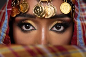 Zhalay Sarhadi Instagram - Eye of Sudan 🇸🇩

The strength of the Sudanese people shines through their gaze, each look telling a story of profound resilience. These eyes speak to the world, knowing we are watching as they endure immense hardship, yet standing firm in truth. In their eyes, we see a people who refuse to be broken, a dignified spirit that holds both a quiet strength and an unwavering commitment to justice.

In those eyes lie generations of wisdom and resilience, formed in the fires of hardship and unified by a shared vision of hope. They do not merely endure; they carry with them a powerful legacy. Each glance is a reminder that their struggle is not one of surrender but of determination, a call for justice that cannot be silenced.

Let us keep our eyes on Sudan, amplifying their stories and bearing witness to the resilience that defines them. Their courage demands our attention and solidarity.

Help this content reach more people by sharing it and following the creator’s account, @moamenghanim

عين السودان 🇸🇩
 
تتألق قوة الشعب السوداني في نظراتهم، فكل نظرة تروي حكاية صمود عميق. هذه العيون تخاطب العالم، عارفة أننا نراقبهم بينما يتحملون المصاعب الجسيمة، ومع ذلك يثبتون على الحق. في عيونهم نرى شعبًا يرفض الانكسار، روحًا كريمة تجمع بين قوة هادئة والتزامًا راسخًا بالعدالة
 
تتجلى في هذه العيون أجيال من الحكمة والصمود، صُقلت في محن الحياة ووُحِدت برؤية مشتركة للأمل. لا يقتصر دورهم على التحمل فقط؛ بل يحملون إرثًا قويًا. كل نظرة تذكرنا بأن نضالهم ليس استسلامًا، بل إصرارًا، ونداءً للعدالة لا يمكن إسكاتُه
 
لنبقِ أعيننا على السودان، لننشر قصصهم ونشهد على الصمود الذي يُعرّفهم. شجاعتهم تتطلب منا الانتباه والتضامن

ساعد هذا المحتوى في الوصول إلى المزيد من الناس من خلال مشاركته ومتابعة حساب
 @moamenghanim

Credit:
Cast: @itsarwaahmed 
Director, Writer, Producer, DOP, Gaffer, Editor: @moamenghanim 
Stylist: @rawaadel
Makeup artist: @makeupbymaab 
PA, BTS: @janaislam___ 
1st AD, BTS: @murielletannous 
Special thanks: @almayassabnthamad @khalifa_photo @maryamwb @tasweer.qa @dohafirestation @qatarmuseums for supporting this project
#sudan #savesudan #sudanmatters #sudanwomen
