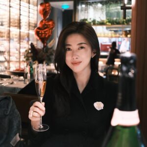 Actress Zhu Zhu HD Photos and Wallpapers February 2025