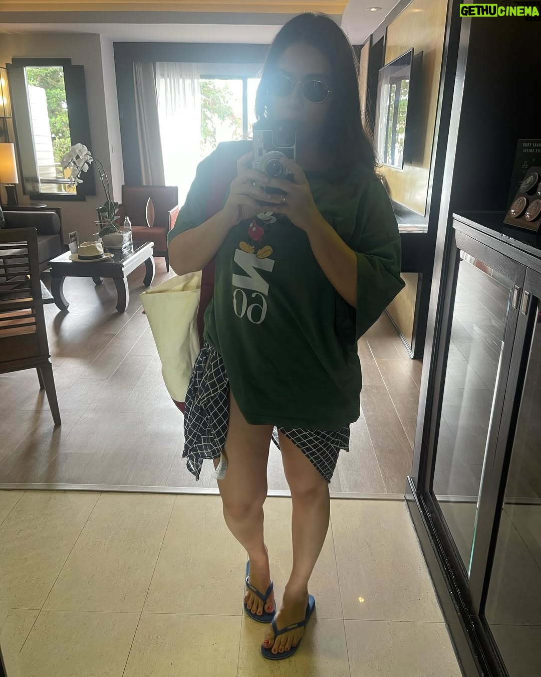 Zoa Morani - 1.7K Likes - Milestone moments dipped in Mango sticky rice 🍓🍉🥭