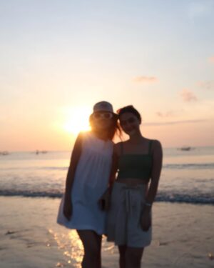 Zoe Abbas Jackson Instagram - Picture perfect memories ☀️