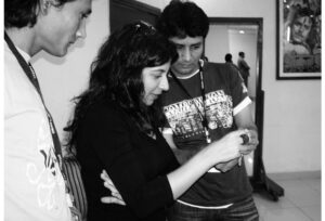Zoya Akhtar Instagram - Where it all Began. Nasir, Shafique, Farhan and Me. Osian Film Festival. Delhi. 2009. 

@shaikhnasir1997 Thank You for trusting @faroutakhtar @ritesh_sid and me with your life story,  for sharing your heart with @vidushak and for waiting all this time so @reemakagti1 could tell it like only she can ♥️ 

For Farogh and Shafique ♥️