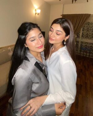 Zoya Nasir Instagram - Aik hai phuppo

#zoyanasir