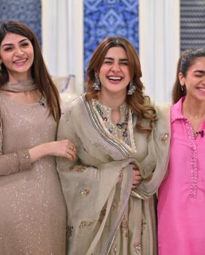 Zoya Nasir Instagram - #noorjahanladies 
Thanks @inawalsaeed for styling me in @laceforgrace