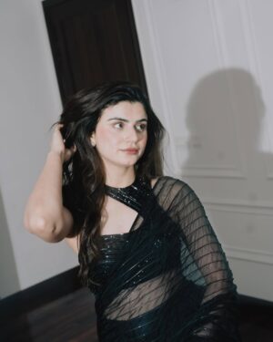 Zubab Rana Instagram - 🖤🌌 

@ihassankhan 📷
@arebyabdullaharshad 
@iamwaleednadeem