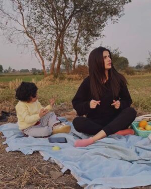 Zubab Rana Instagram - Just two friends on a perfect day🫀