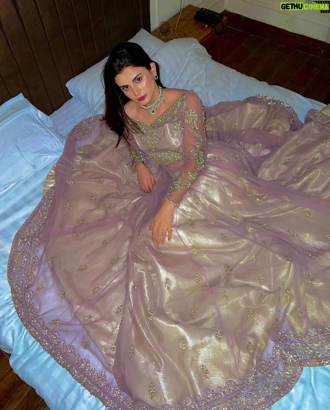 Zubab Rana - 91.8K Likes - Giving this up 🎼🌾