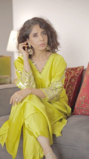 aiana jain Instagram - Aap Jaisa koi !!!
Outfit : @prahnaaya_beyouroriginal 
Footwear : @aprajitatoorofficial 
.
.
.
.
.
.
.
.
.
.
.
.
.
.
.
.
#aianaj #aianajsays #aianajxprahnaaya #prahnaaya #aprajitatoor #aianajxaparajitatoor #aianajstyles #aianajloves #love #find #count #divine #shebang #indianfestive #indianwesddingstyle