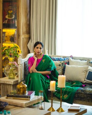 aiana jain Instagram - This is one of my favourite sarees from my collection . Are you a saree lover like me , a little bird told me that  @labelearthen has a giveaway till 31st Jan . Sharing the details in my story , even better go follow the brand they have some really beautiful and aesthetic collection I am their huge fan .
Thank me later !!!
#sareememoirsgiveaway #sareememoirs #labelearthen 
.
.
.
.
.
.
#aianaj #aianajsays #aianajloves #aianajinsaree #sareelover #aianajxlabelearthen #giveaway #sareegiveaway