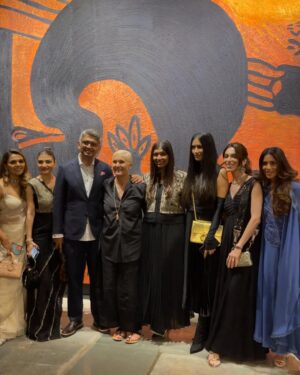 alisha pekha Instagram - DIOR presents "Mul Mathi". An artistic  collaboration between Maria Grazia Chiuri of @dior , Madhvi Parekh, Manu Parekh, Karishma Swali and The Chanakya School of Craft. 
.
Exhibition is from 1st April 2023- 22nd April 2023 at the Snowball Studio Worli. 
These series of astounding textile artwork was also presented at the SS22 haute couture in Paris. 
Truly an ode to the legacies of embroidery work and textiles and a homage to the Indian culture and craft. 
Its a momentus occasion for India to be finally acknowledged and represented on the global stage in such an ingenious and admirable manner by the house of Dior and we look forward to more creative and interesting collaboration bloom from this association…
.
#dior #diormumbai2023 #theallyedit