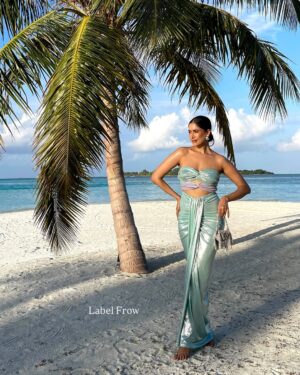 alisha pekha Instagram - It’s been my pleasure wearing these beautiful clothes by these fabulous Homegrown brands. 💚🩷💜🧡♥️🩵💛Outfits that made me feel sexy and confident and made everything look better.  You know clothes have a way to do that. Not only elevate your mood but even your surroundings. 
All names have been tagged. Please see their page and consider them for your next buy. 
.
#homegrown #holidayfashion #holidayoutfit #vacationoutfit #weekendoutfit