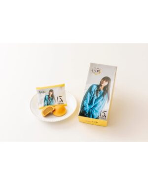 miwa Instagram - 15周年ベストアルバム発売日記念としてなんと！3 月 26 日(水)19 時から新宿・東急歌舞伎タワー前・シネシティ広場で路上ライブをやります🥹‼️‼️‼️
観覧無料です✨

ライブビューイングツアーの時から15周年に向けて"原点回帰"という想いを胸に広島、新潟、和歌山、愛媛で路上ライブをしてきましたが、ついに！東京での路上ライブが決定しました🥹✨嬉しいです✨

3/8miwaの日に路上ライブでmiwaカバーを披露してくれたみんなとコラボもします😍✨

そして！大好きなお菓子「みるく饅頭 月化粧」も15周年ということでコラボさせていただけることに😋💓
miwa 限定スペシャルパッケージ仕様の商品が数量限定で販売されます‼️超スペシャル😳
3 月 26 日当日にイベント会場で月化粧 1 箱（6 個入り）をご購入された方にはなんと！miwa の写真や手書きイラストをプリントしたオリジナル月化粧がプレゼントされますよー🥰✨イラストは月化粧の公式キャラクター"つきろーくん"とmiwaをコラボして描いてみました😂✨
ぜひぜひこの機会にゲットしてね💛

路上ライブは優先観覧エリアを設置するとのことなので、優先エリアをご希望の方は事前にデジタル整理券をお申込みのうえ、ご来場ください🙇‍♀️
QR コードの読み込むか、LINEで「miwa 東急歌舞伎町タワー 路上ライブ」アカウントを友だち追加いただき、お申し込みくださいね！
抽選受付は2025 年 3 月 17 日(月) 19:00〜3 月 20 日(木) 23:59です。

ベストアルバム発売日が楽しみだーー🤗✨
路上ライブぜひ見に来てね☺️♪

#miwa
#路上ライブ
#miwa15th
