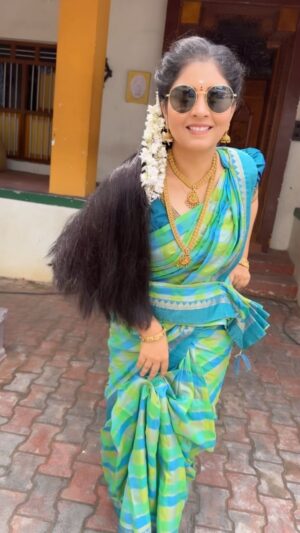 sathya sai krishnan Instagram - 🤍🩷 vc @hemarajkumar_official 
jewellery @fashion_with_amri 

#photoshoot  #styling  #photography #photooftheday #lavender  #likes #trending #trendingnow #trend #viral #likes #insta #instagood #instagram #instalike #insta #instafashion #reelsinstagram #reels #reelkarofeelkaro #reel #vijaytelevision #vijaytv #vijay #disney #arası #ps2 #pandianstores