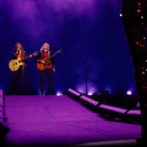 AJ Michalka Instagram - The most fun ever. When @kelseaballerini brought up the idea at the MSG show of joining her in LA it was an immediate yes! ….you are the sweetest and kindest soul to invent an entrance like this for us. Will never forget playing PBS with you in our hometown. Love you and your band and crew, the loveliest people just like you, have a great rest of the run and can’t wait to hang in pjs at the house 

📷 @catherinepowell