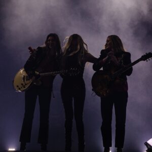 AJ Michalka Instagram - The most fun ever. When @kelseaballerini brought up the idea at the MSG show of joining her in LA it was an immediate yes! ….you are the sweetest and kindest soul to invent an entrance like this for us. Will never forget playing PBS with you in our hometown. Love you and your band and crew, the loveliest people just like you, have a great rest of the run and can’t wait to hang in pjs at the house 

📷 @catherinepowell
