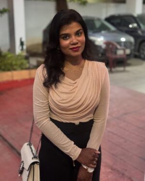 Aarthi Chandran Instagram - Wrapped in Happiness ✨🥹🧿
top by @burgundybae.in 
necklace by @shopinindia.co