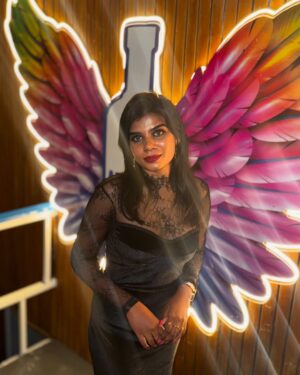 Aarthi Chandran Instagram - Another 365 days to make lil wishes that fills my soul♥️🥹🎈🎂

#birthdaynight #birthdayoutfit #birthdaypost #mableaarthi