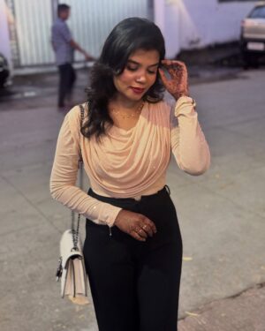 Aarthi Chandran Instagram - Wrapped in Happiness ✨🥹🧿
top by @burgundybae.in 
necklace by @shopinindia.co