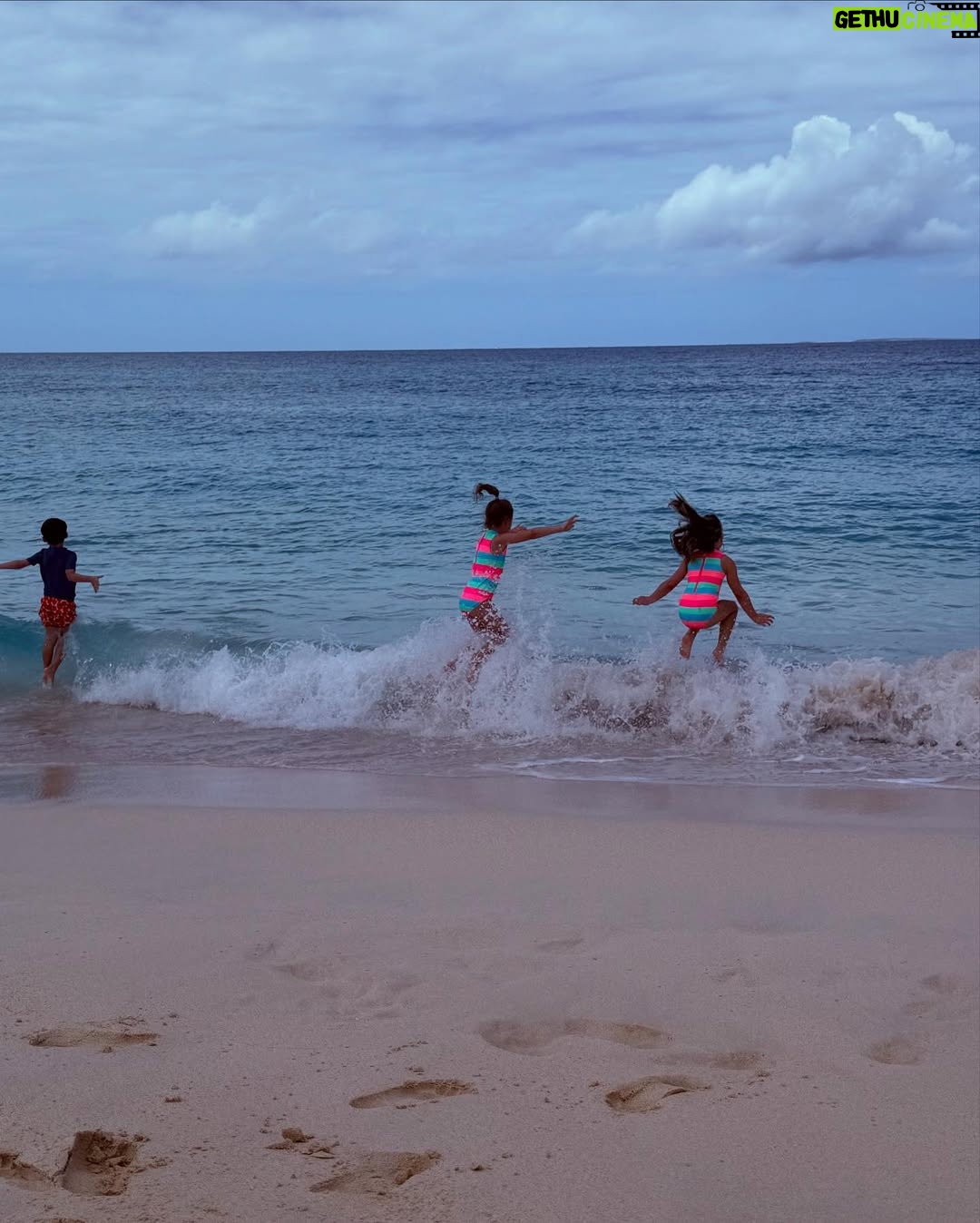 Abby Huntsman - 2K Likes - 🏖️ 🌅 🌴 oh how we will miss you