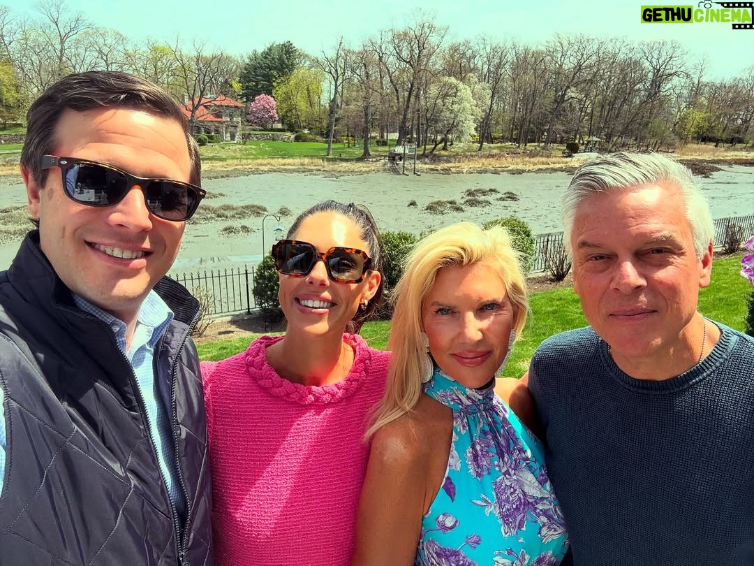 Abby Huntsman - 1.2K Likes - Hopppppy Easter from these little 🐰’s 💜 💜