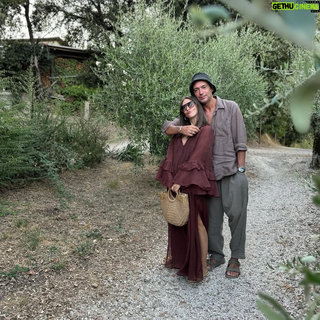 Adela Popescu - 72.6K Likes - Vacanta parintilor. ❤️
#toscana #italia #maidanedoamne :)