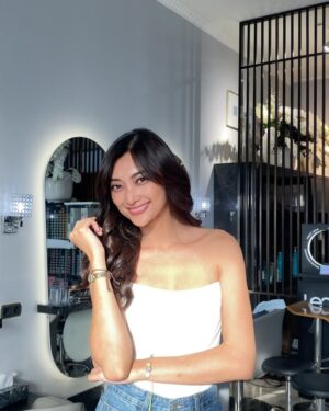 Adinda Cresheilla Instagram - Hello again bangs❤️