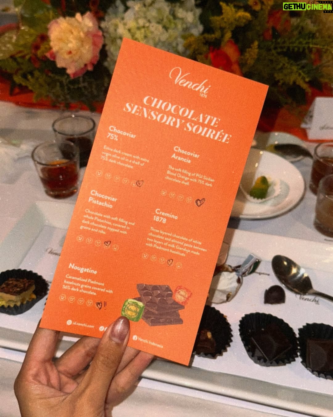 Adinda Cresheilla - 3 Likes - My first time coming to a chocolate sensory soiree. Thank you for the experience @venchi_id 🌹 #VenchiIndonesia