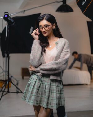 Adinda Cresheilla Instagram - Cindy issa wrappp🎬 Ada yang bisa tebak karakter Cindy spt apa? 🤓