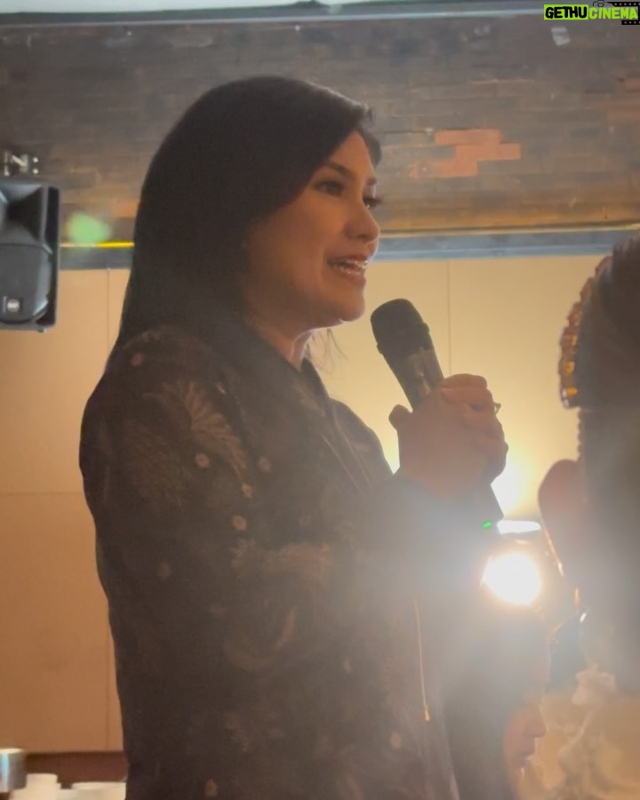Adinda Cresheilla - 3 Likes - Some unposted pics from our gathering last Monday. Semoga tahun depan makin lengkap, makin banyak silahturahmi, makin banyak kolaborasi. Bersyukur bisa jadi bagian dari figur-figur inspiratif ini🤗
All pics were taken by ka @noy.tarmadhirta
Location: @pennjakarta