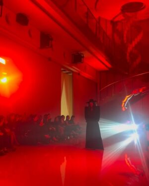 Adinda Cresheilla Instagram - @houseofharryhalim “FINALITY” Autumn Winter 2025 show. In love with the whole performance and the amazing ranges of Harry’s signature pieces. Truly one of a kind👏🏼

Wrapped in #HarryHalim gown❤️
——
Pictures captured by @snap.nuel @dzikrisukma @chaltonciptadi