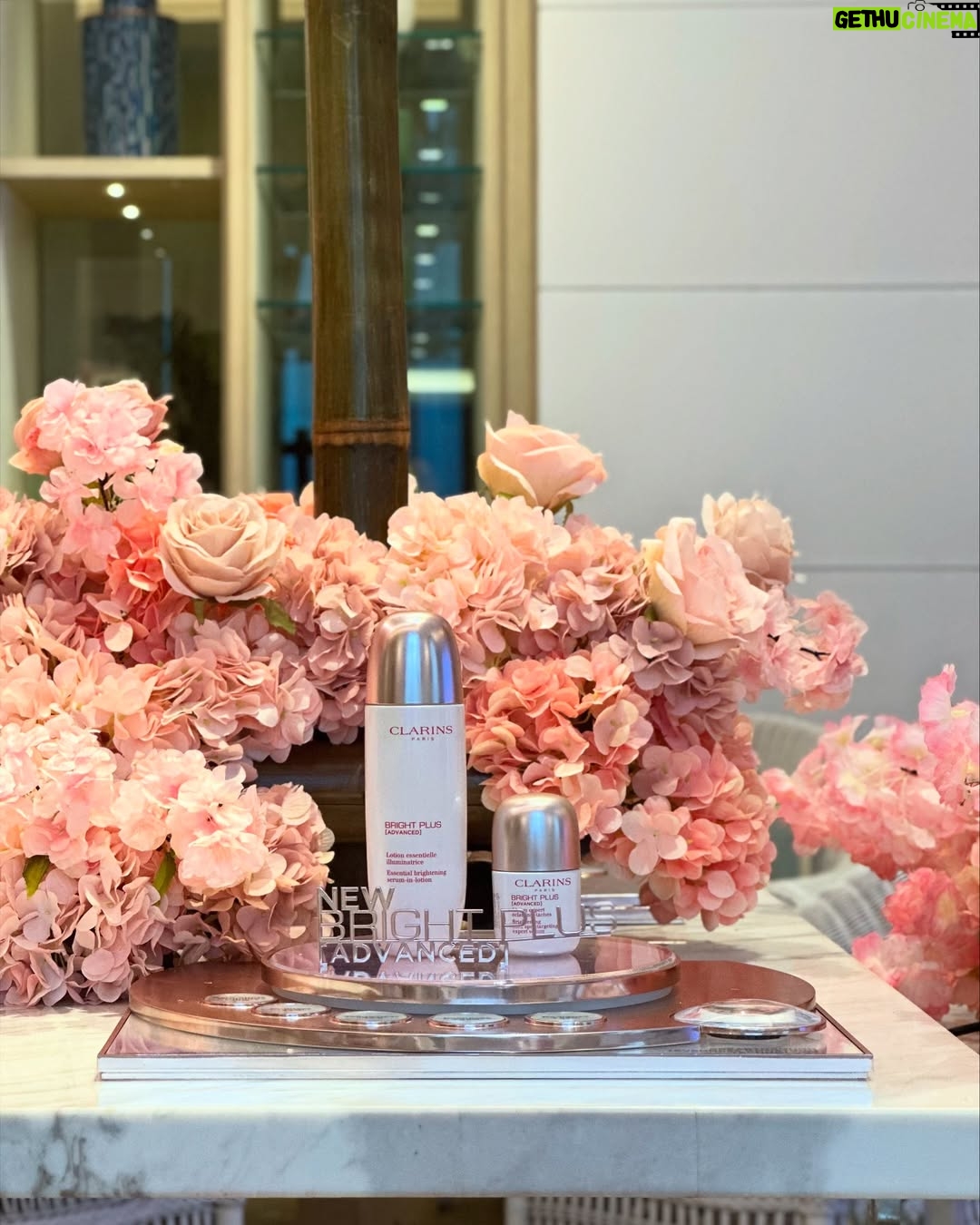 Adinda Cresheilla - 3 Likes - With @clarinsid this evening, for the launch of their new brightening products. Cant wait to try them😍
#ClarinsIndonesia