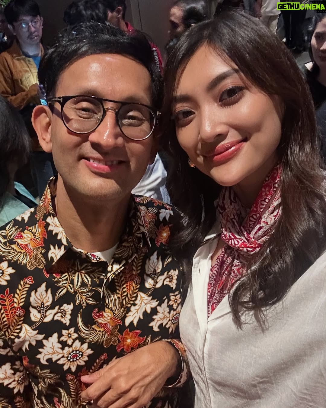 Adinda Cresheilla - 3 Likes - Entering the last day of Ramadhan.. how fast time flies🕊️ Doaku hari ini ngga neko-neko, semoga Ramadhan mendatang masih dipertemukan dgn orang-orang baik ini kembali❤️
Bersyukur sekali tahun ini dapet banyak berkah Ramadhan yang tak terduga. God’s plans are indeed way better than ours. Wish you’re spending your Ramadhan with the loved ones too!
Mohon maaf lahir batin🤗 Sudah siap lebaran?
