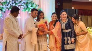 Aditi Sajwan Instagram - Dev ❤️ Aarti Ki Shaadi ✨✨✨

#reception #devaarti #teambaalveer #memories