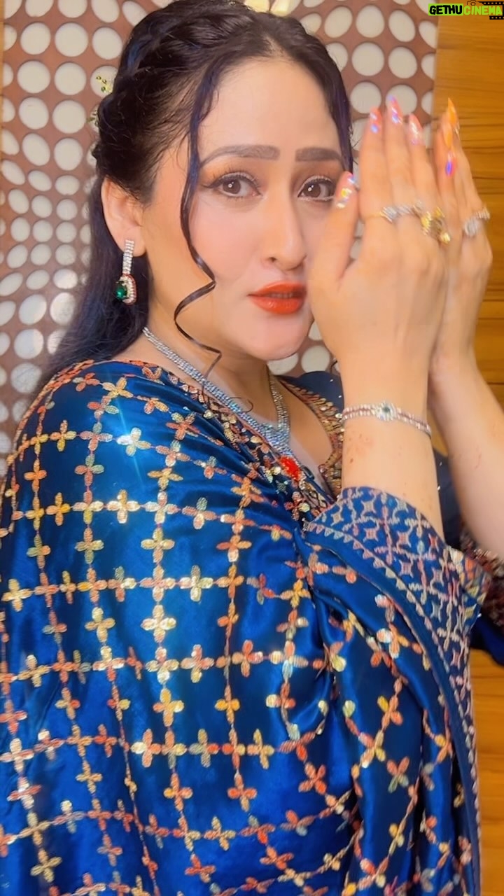 Aditi Sajwan - 4.4K Likes - Dil ❤️ Bhi Mae Pesh Karun , Tu Agar Teer 💘 Baney !!

#aditireels