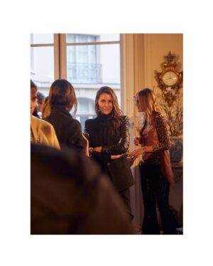 Adriana Arboleda Instagram - TBT de una noche llena de sabor Colombiano, de talento, amigos y orgullo por lo nuestro! 
PfW colección FW22 @johannaortizoficial
@vistetedecolombia