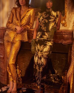Adriana Arboleda Instagram - TBT de una noche llena de sabor Colombiano, de talento, amigos y orgullo por lo nuestro! 
PfW colección FW22 @johannaortizoficial
@vistetedecolombia