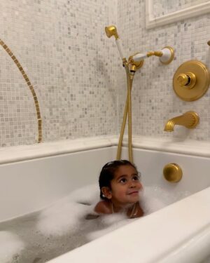 Adrienne Bailon-Houghton Instagram - December is off to a great start… 
🎄📷