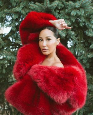 Adrienne Bailon-Houghton Instagram - You know I love lists… 
1. a few of my favorite things… 🎶♥️🎄
2. my album “New Tradiciones” is back! new cover artwork and a little @everjames interlude lol. 
3. red roses for the holidays… who am I?! loving them. thank you @israelhoughton 🥀 
4. tablescaping for the holidays… excited to host our family “noche buena” again this year! 
5. we are officially into the grinch! @everjames is obsessed & Jim Carey deserved an Oscar!
6. grinch pancakes: gluten free pancake mix, spinach, vanilla, cinnamon, eggs & milk. blend!
7. they are shockingly delicious! and they have a lot of spinach in them… but, you don’t taste it! 🌲
8. i love my family @luciaparker @jakesalomon @pinkparkers the most thoughtful! @petiteplume
9. ummm the ultimate holiday bop! and of course @lana_hawatmeh’s fav song to sing really loud! lol.
10. the things i find and love @homegoods - this was definitely @everjames approved! And cocoa scented.
11. So we had to try it as a family lol. looked gross but it was so much fun! i am such a boy mom.
12. we jumped in the shower afterwards… but, @everjames did not want me to drain the tub! 
13. this is me negotiating with a 2 year old… and yes his onsie is also… the grinch. we all have them!
14. and hopped back in bed to watch… you already know… it was honestly my dream lazy morning lol.
15. more @skims holiday treats! obsessed.
16. i absolutely love the smell of pine… love buying fresh wreaths, garland & mini trees for the house! 
17. holiday dinner dates w/ @israelhoughton - that feel like I’m in a @hallmarkchannel movie 🎥 
18. wood burning fireplaces, while listening to holiday tunes on a double date with my parents! 
19. we arrived first… so of course i had to take a pic.
20. the woman that always made the holidays so special for us… the reason I had the best childhood, traditions & memories. i love you @nyricanmama ♥️