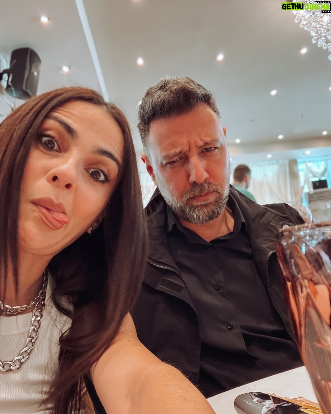 Aggeliki Daliani - 7.4K Likes - CRINGE edition
1. Ξεκινήσαμε για cute.
2. Κάπου εκεί η αξιοπρέπεια φεύγει διακριτικά, γιατί καταλαβαίνω ότι δεν……
3. Το cringe είναι αληθινό.
4. Και το ποστάρουμε με περηφάνια.
Γιατί με το @manospapagiannis το cringe δεν είναι φάση, είναι τρόπος ζωής 🤣🤣🤣🤣
•••••••••••••••••••••••••••••••••••••••••••••••••••••••••••••
#cringe #sundaymood☀️ #sundayfunday☀️