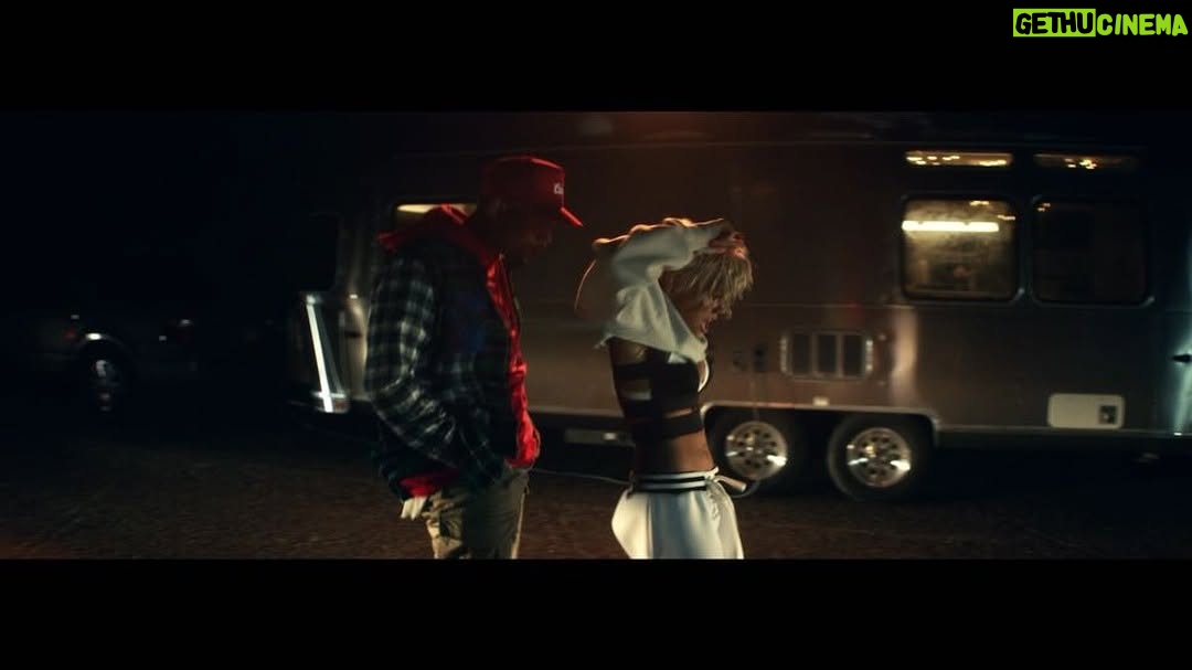 Agnez Mo - 200.9K Likes - Watch OVERDOSE MUSIC VIDEO on youtube now!! https://m.youtube.com/watch?v=kAstKsr3Xes&feature=youtu.be
.
.
LETS MAKE IT 1 MIL in 24 hours.
Choreographed by my amazing friend @luudaddy .
.
Thanks @chrisbrownofficial for allowing me to direct this! 🔥🔥