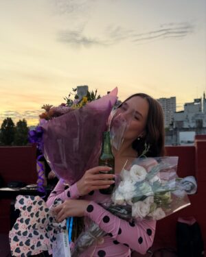 Agustina Suásquita Instagram - Pink Papry Club 💐 Y así empezó mi era de muñeca de 33 ✨