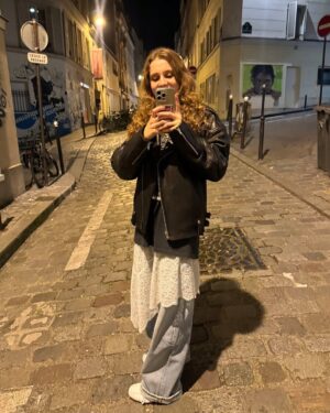 Ahsen Eroğlu Instagram - Paris / 2025 ⚜️

#reklam #değildir