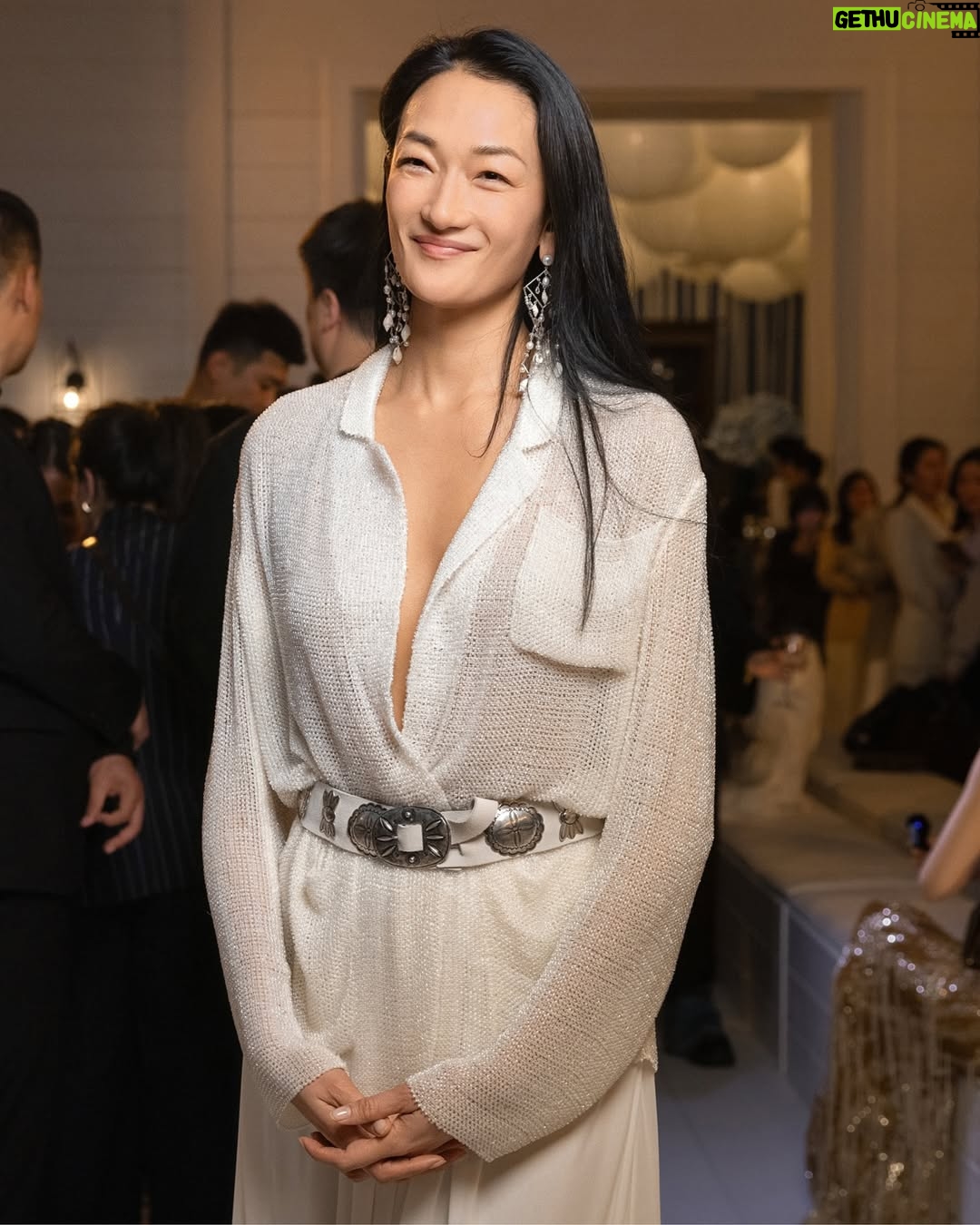 Ai Tominaga - 26.4K Likes - “I cannot believe that it’s been 24 years since I walked in a Ralph Lauren Collection show for the first time. It is my honor that I’ve known Mr. Lauren for such a long time, and it means a lot to me to be able to walk this memorable show in Shanghai.”
Supermodel #AiTominaga walks the Shanghai Spring 2025 Resee Fashion Experience runway after having walked her first Ralph Lauren Runway Show in 2001.
Discover the Shanghai Spring 2025 Resee Fashion Experience via #RalphLaurenInShanghai.
#RLInTheHamptons