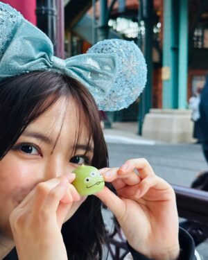 Aika Sawaguchi Instagram - 大好きなエルサに会えたの嬉しかったし、お母さん近すぎるし