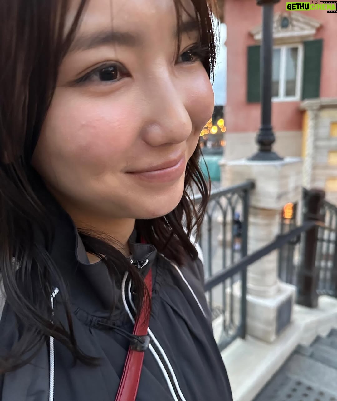 Aika Sawaguchi - 8.2K Likes - 大好きなエルサに会えたの嬉しかったし、お母さん近すぎるし