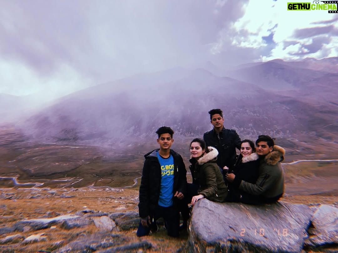 Aiman Khan - 246.4K Likes - Postcards from 2018 ♥️
I consider 2018 the best year of my life for so many reasons ♥️ #timenevercomesback