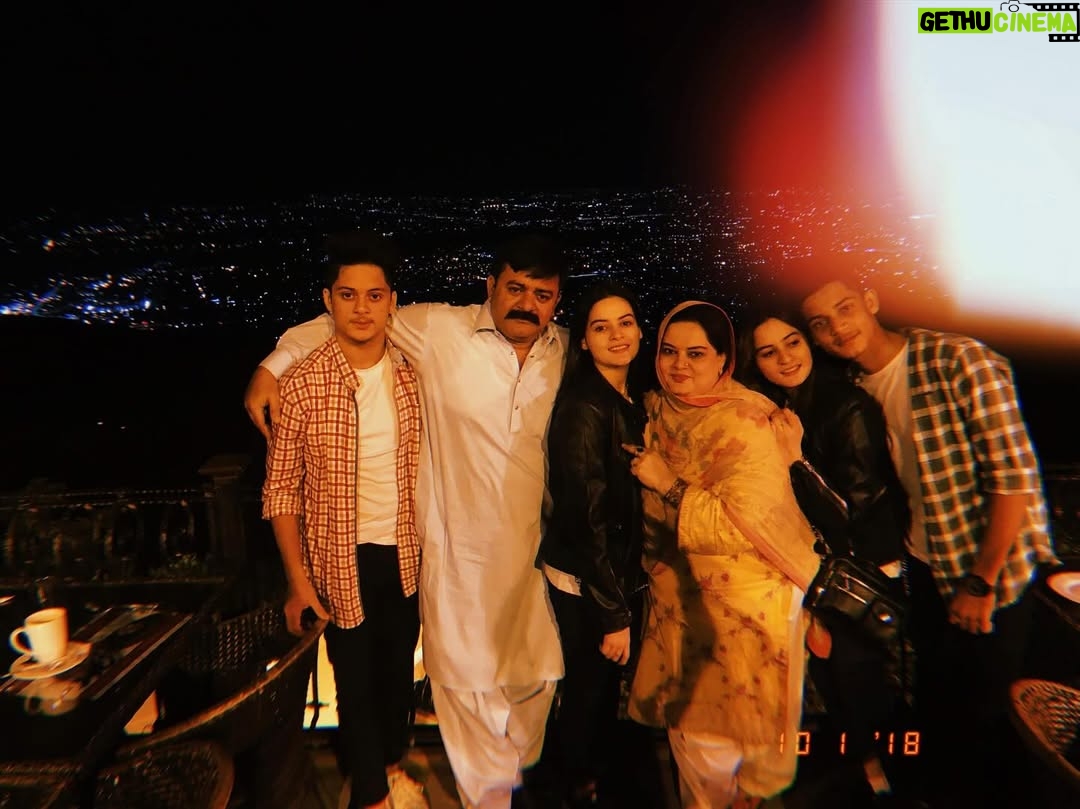 Aiman Khan - 246.4K Likes - Postcards from 2018 ♥️
I consider 2018 the best year of my life for so many reasons ♥️ #timenevercomesback