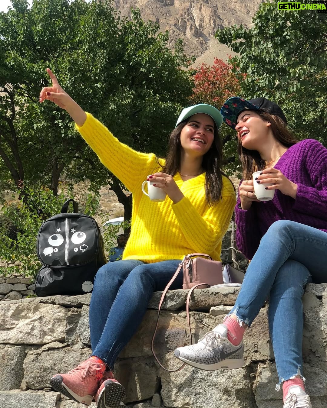Aiman Khan - 246.4K Likes - Postcards from 2018 ♥️
I consider 2018 the best year of my life for so many reasons ♥️ #timenevercomesback